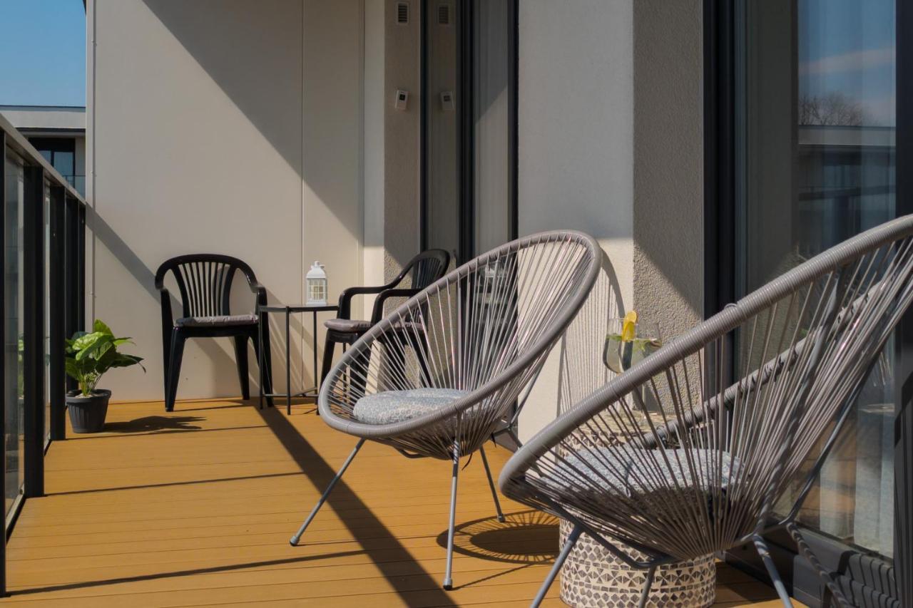 Wellness Resort Apartments Dziwnow Riverfront By Noclegi Renters Esterno foto