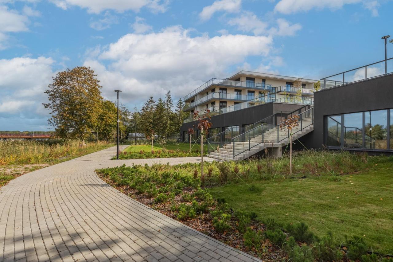Wellness Resort Apartments Dziwnow Riverfront By Noclegi Renters Esterno foto