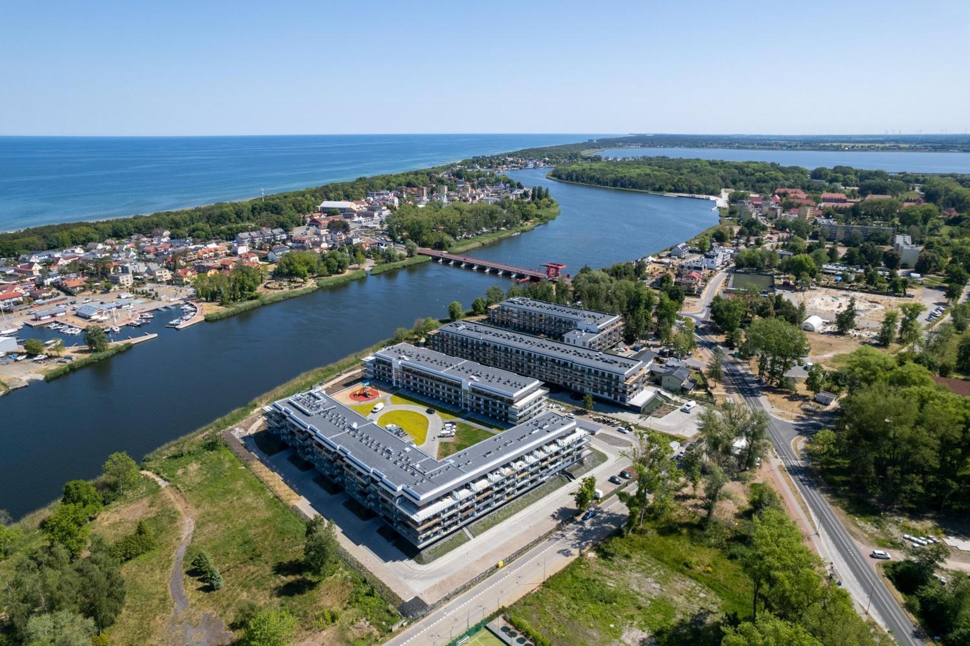 Wellness Resort Apartments Dziwnow Riverfront By Noclegi Renters Esterno foto